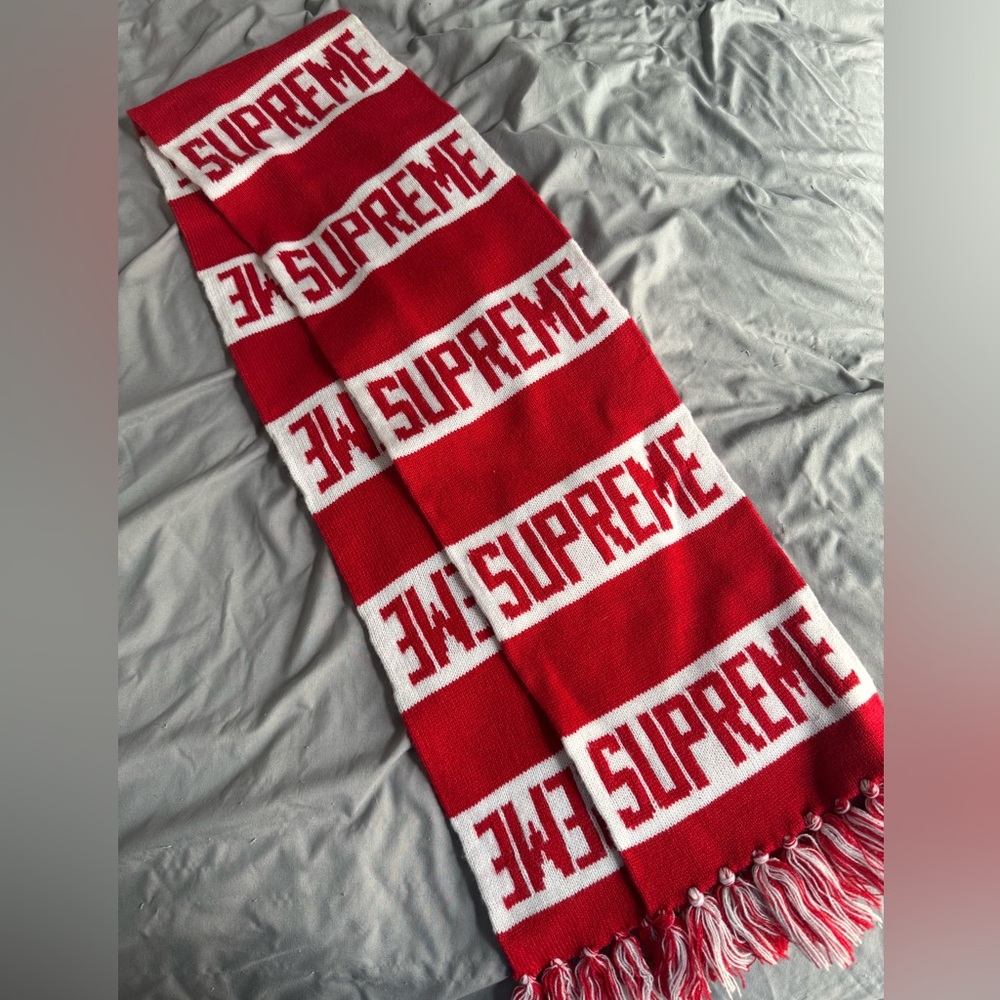 supreme scarf